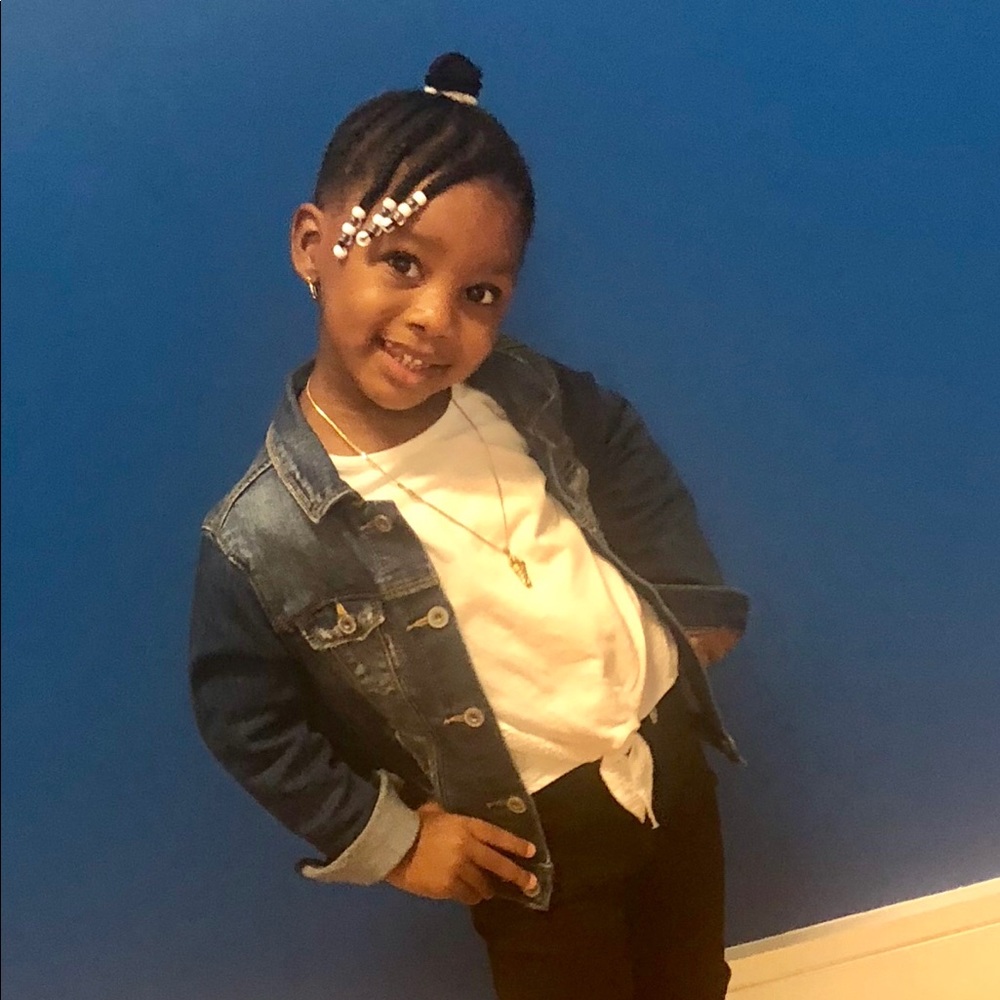 Meet your Posher, Taisha